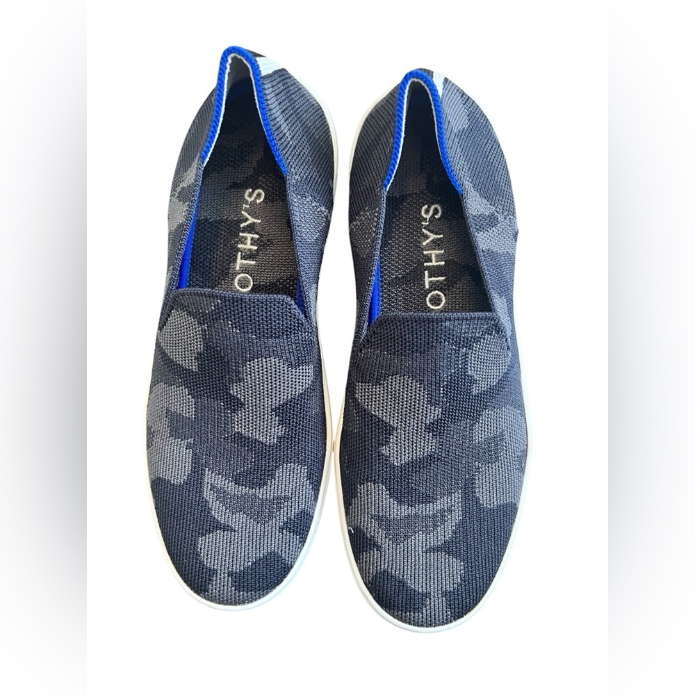 Rothy’s The Original Slip On Sneaker in Grey Camo - 6.5